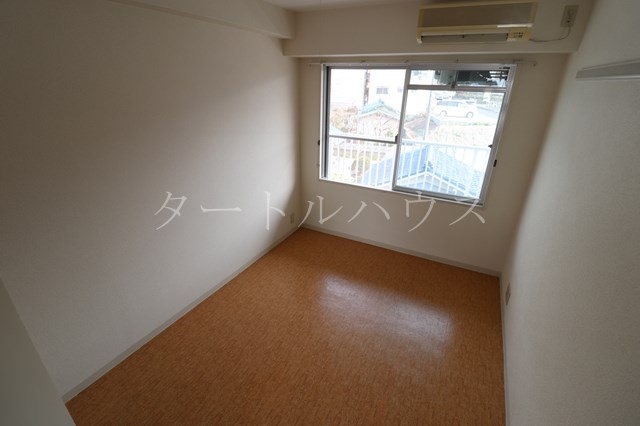 エステートタケモリの居間写真