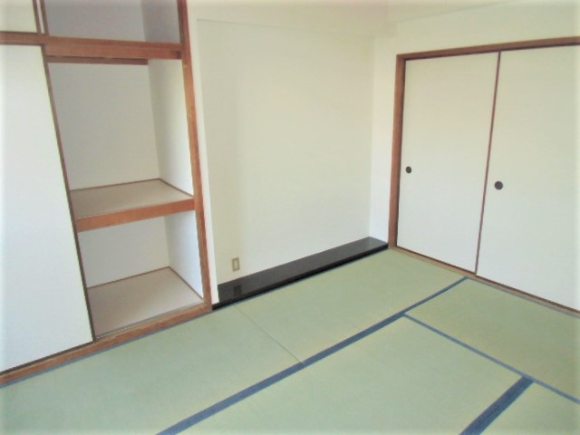 その他設備　収納完備の和室ベッドルームです☆