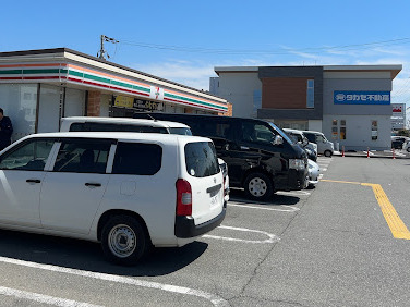 コンビニ　セブンイレブン 加古川市役所南店（コンビニ）まで727m