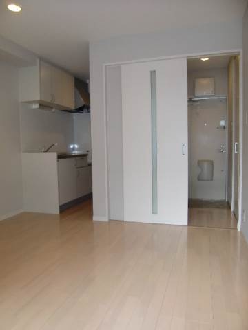 居室・リビング　反転タイプ参考写真