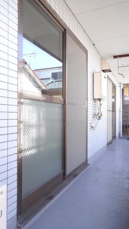 バルコニー　広々バルコニー　別部屋の写真になります