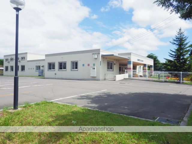 幼稚園・保育園　七飯町大中山子育て支援センター（幼稚園・保育園）まで672m
