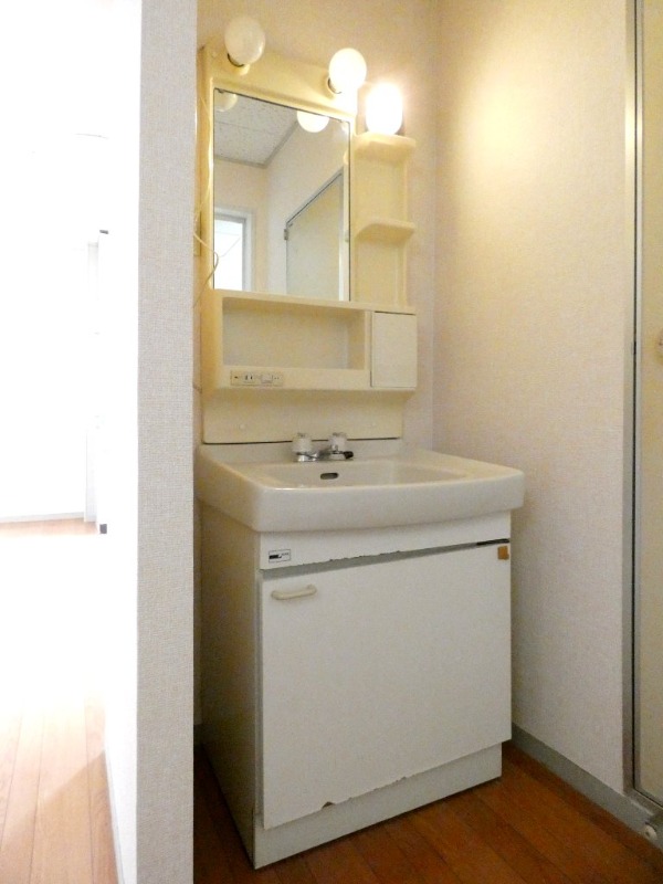 洗面設備　図面と現状に相違がある場合には現状を優先