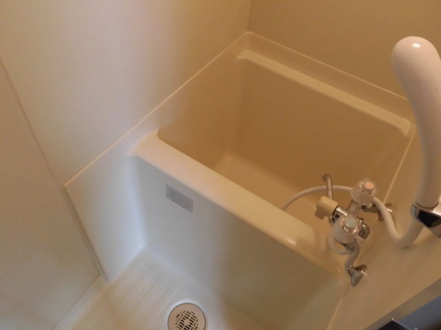 バス・シャワールーム　綺麗なバスタブ