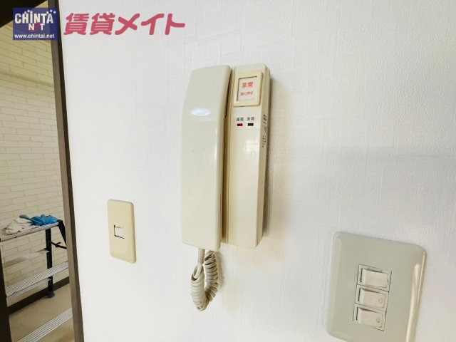 【ガーデンプラザファミール富田　１２０３号室のセキュリティ】