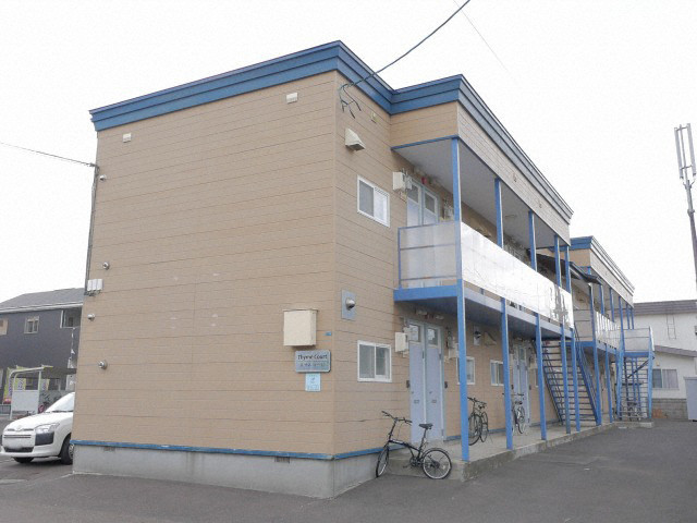 札幌市手稲区前田八条のアパートの建物外観