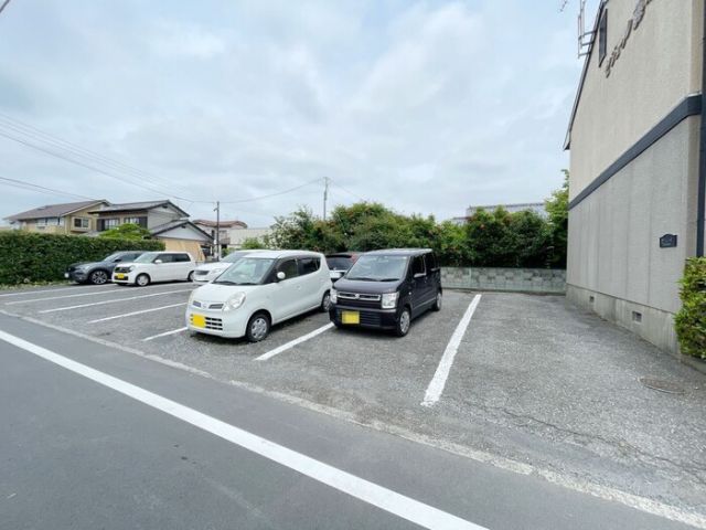 【セジュール藤塚　Ａの駐車場】