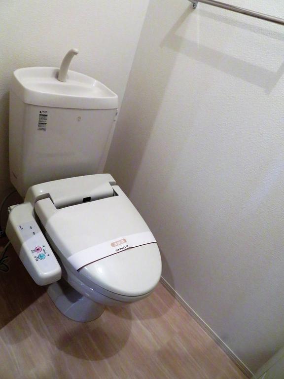 トイレ　ウォシュレット付きトイレです！