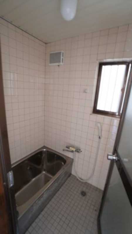 バス・シャワールーム　別タイプのお部屋となります。※現況優先