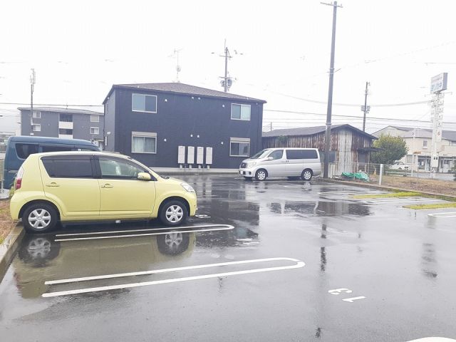 【ヒバリの駐車場】