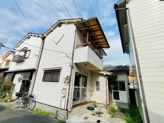 大和高田市南陽町戸建の建物外観