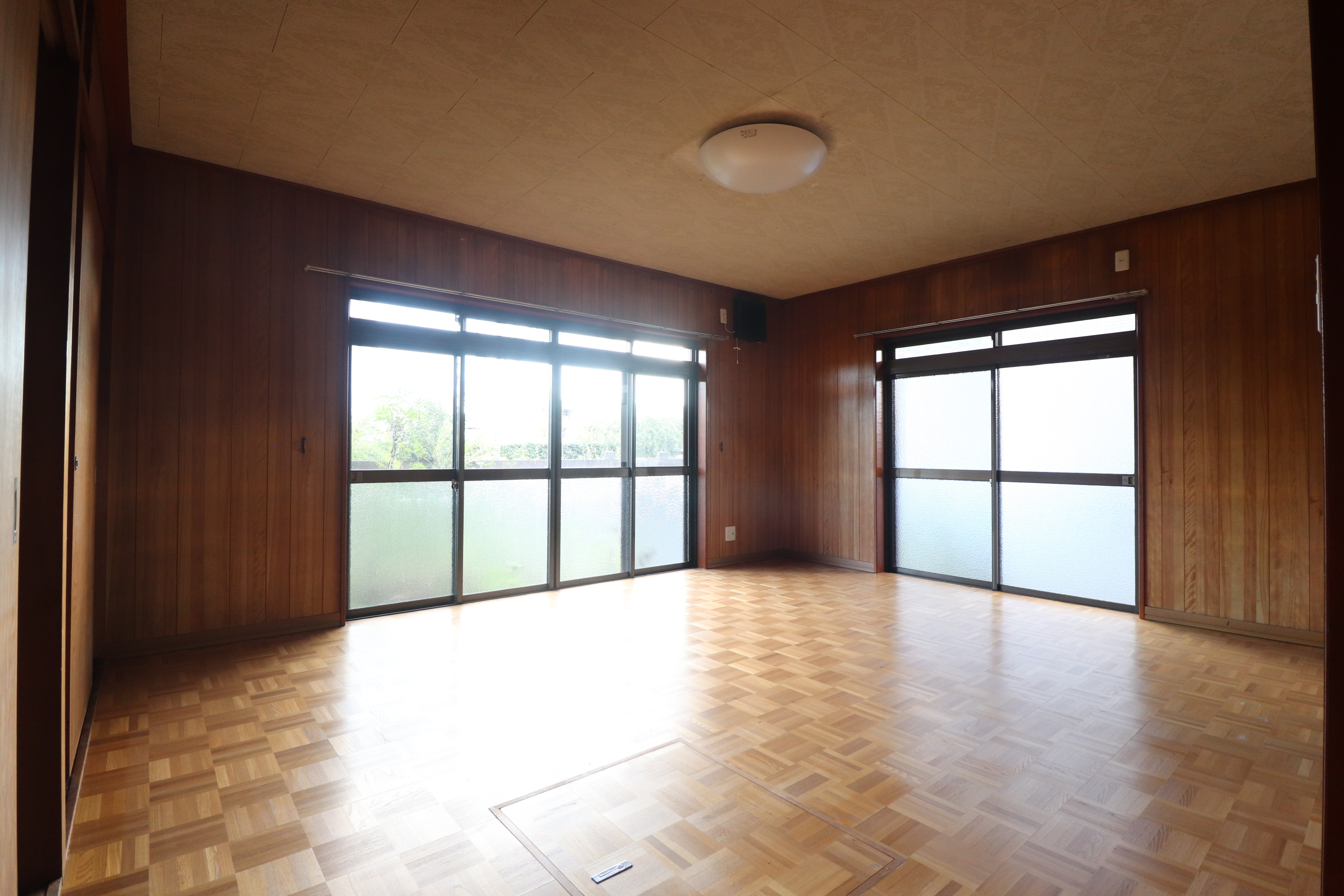 居室・リビング　10帖洋室☆