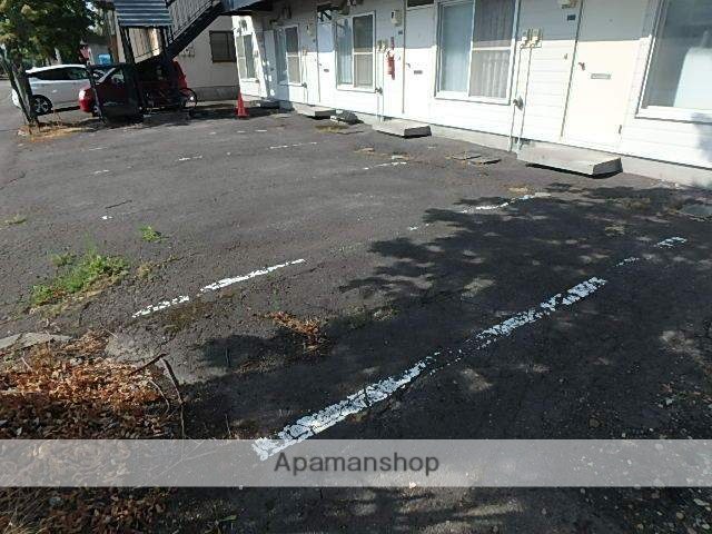 駐車場　エントランス