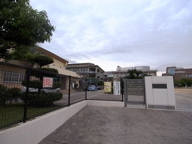 小学校　倉敷市立葦高小学校（小学校）まで545m