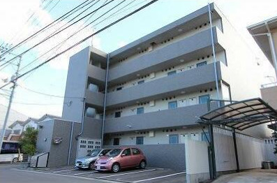 【高松市松縄町のマンションの建物外観】