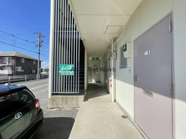 エントランス　エントランス部分