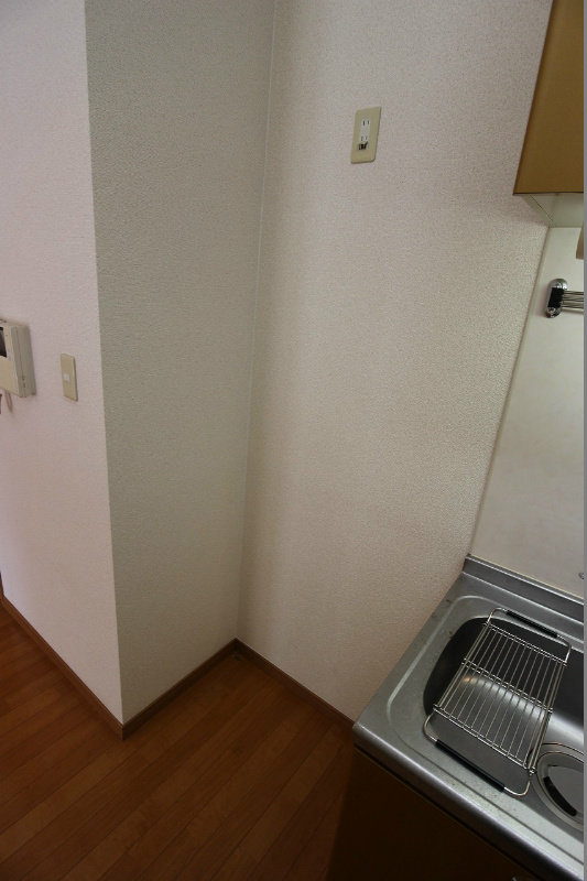 その他共有部分　ゆとりを持って冷蔵庫が置けます