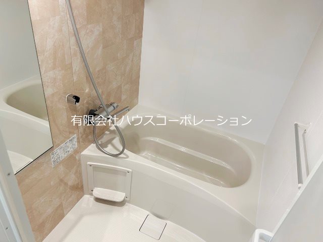 【尼崎市上坂部のアパートのバス・シャワールーム】