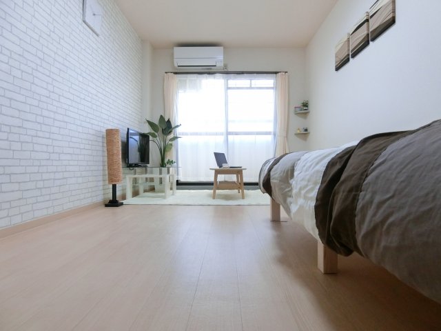 居室・リビング　モデルルーム写真