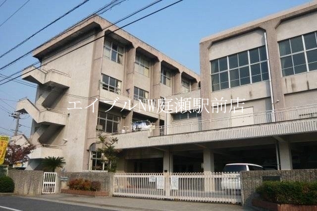 【エクセレンス早島の小学校】