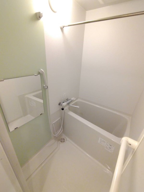 バス・シャワールーム　バスルーム