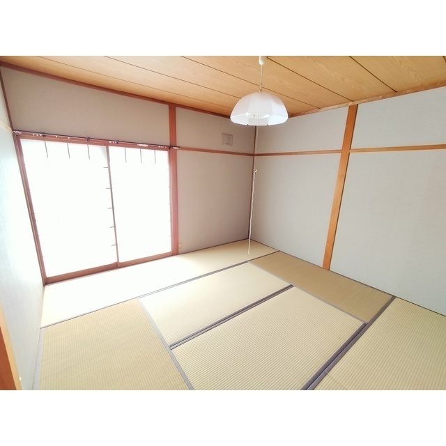 その他部屋・スペース　和室８帖