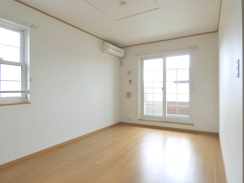 居室・リビング　図面と現状に相違がある場合には現状を優先