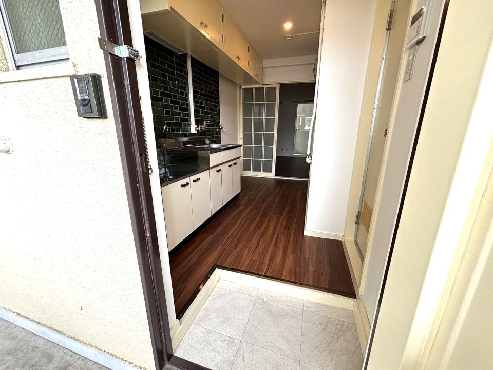 玄関　冷蔵庫が置けるスペースあり☆