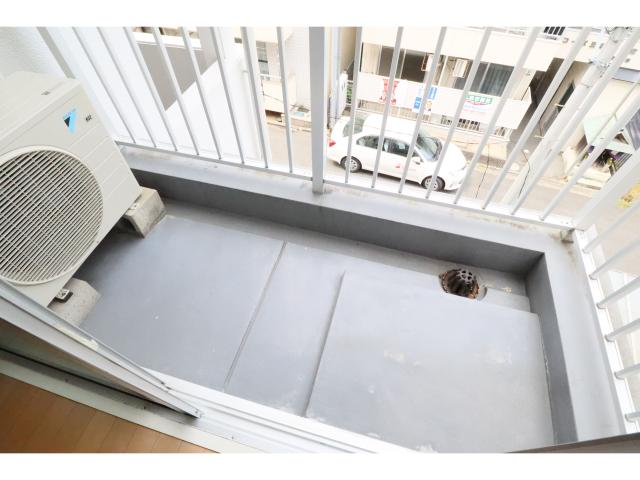 バルコニー　バルコニーがあります