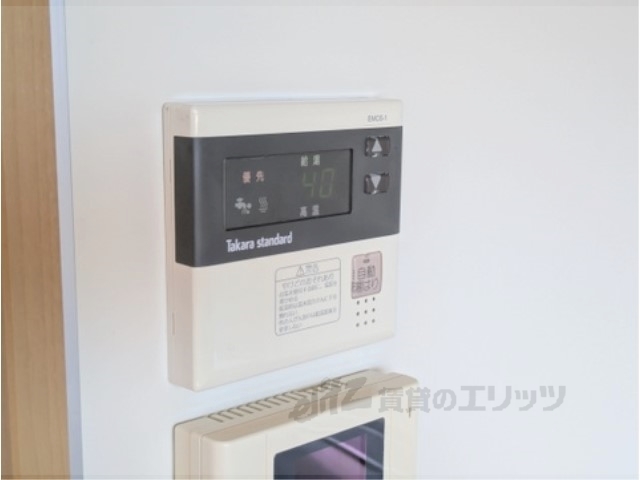 その他設備　給湯器リモコン