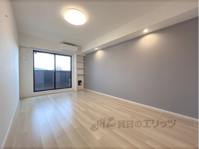 居室・リビング　洋室