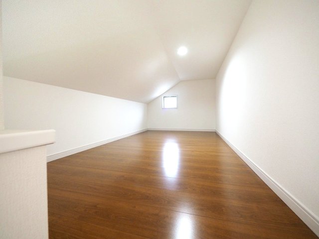 その他部屋・スペース　寝室や収納など多用途のロフト付