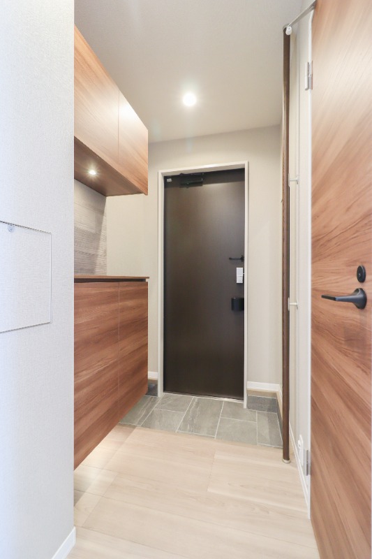 玄関　図面と現状に相違がある場合には現状を優先