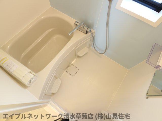 バス・シャワールーム　お風呂で日々の疲れを落としましょう