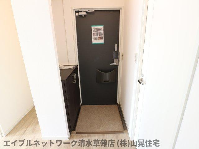 玄関　落ち着いた玄関です