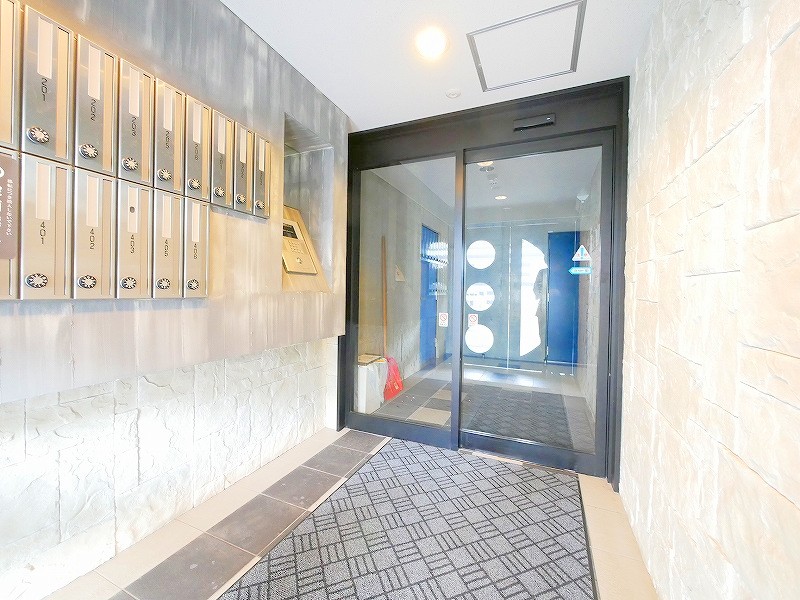 エントランス　空き予定の為、他のお部屋の写真です。