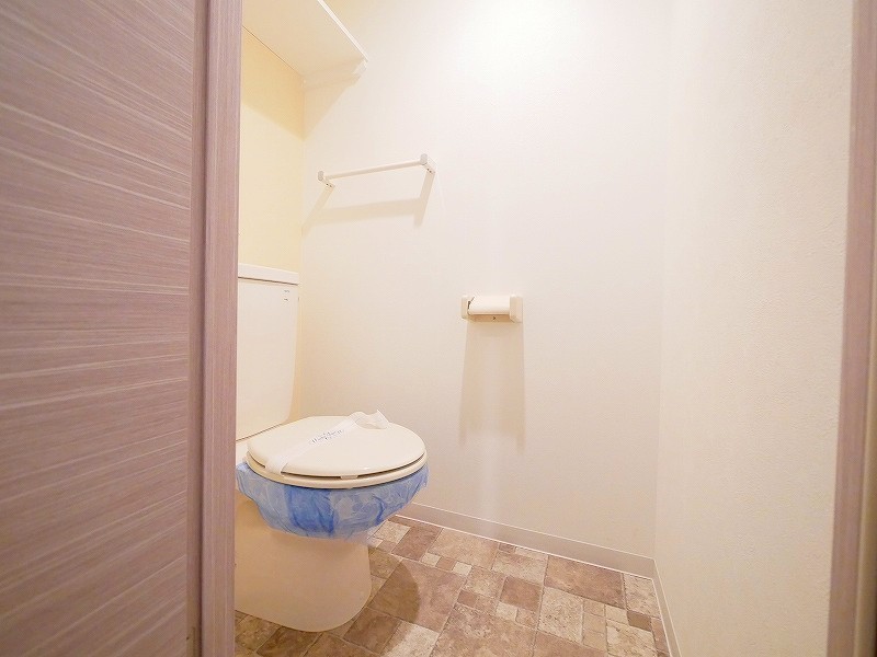 トイレ　空き予定の為、他のお部屋の写真です。