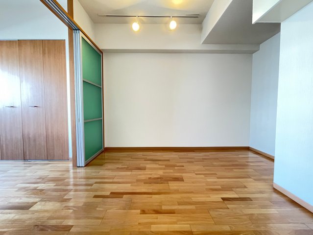 居室・リビング　詳細は、RISUMO江坂本店→06-6155-7137まで♪