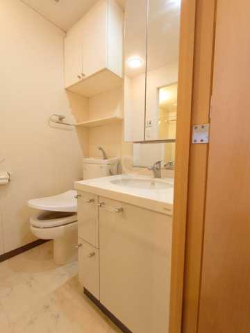 洗面設備　デュオステージサンシャイン60通り