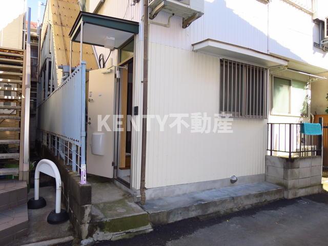 エントランス　建物の内部です