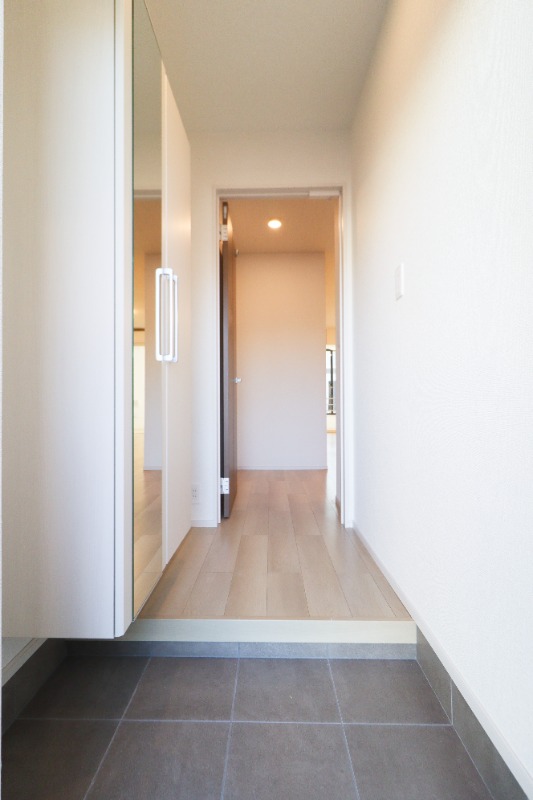 玄関　図面と現状に相違がある場合には現状を優先