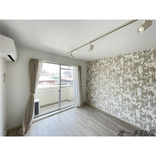 建物外観　洋室