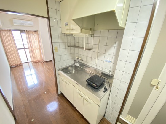 キッチン　※別部屋の写真です