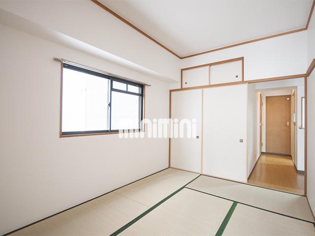 その他　綺麗な和室もあります