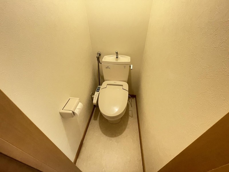 トイレ　トイレ