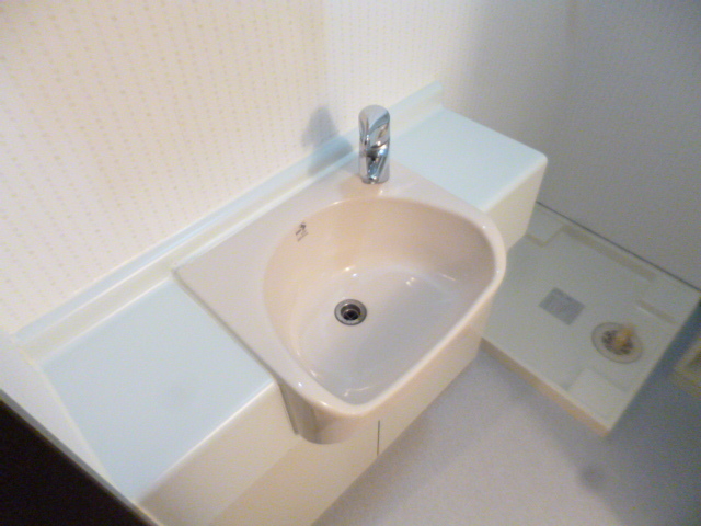 洗面設備　洗面台独立してます。