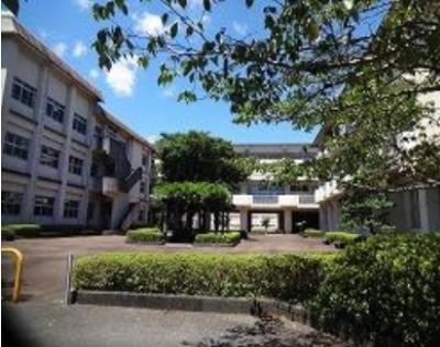 中学校　生目南（中学校）まで1500m