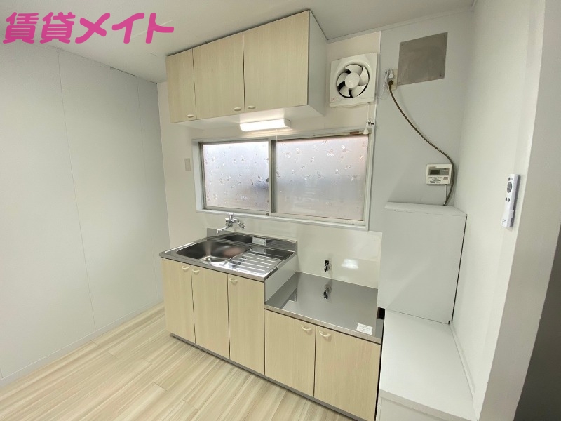 キッチン　同型参考写真