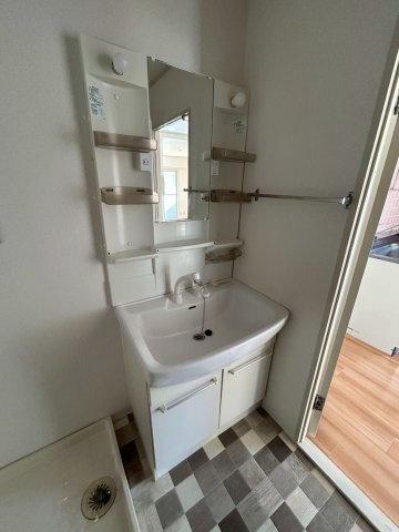 洗面設備　洗面所です