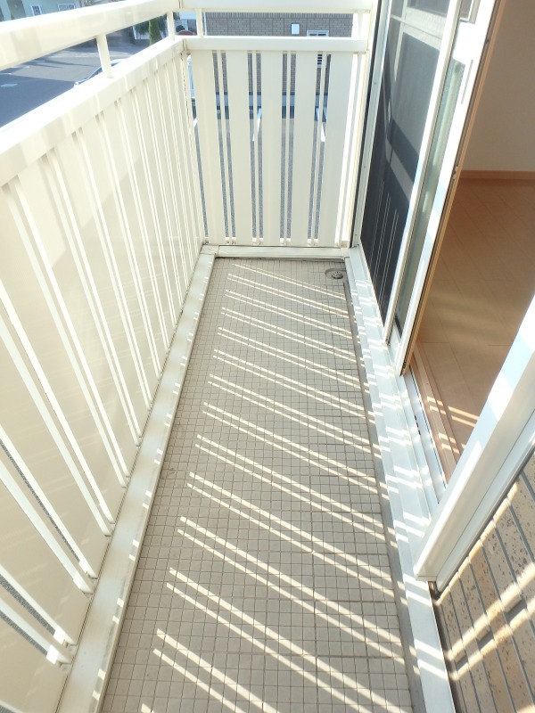 バルコニー　図面と現状に相違がある場合には現状を優先